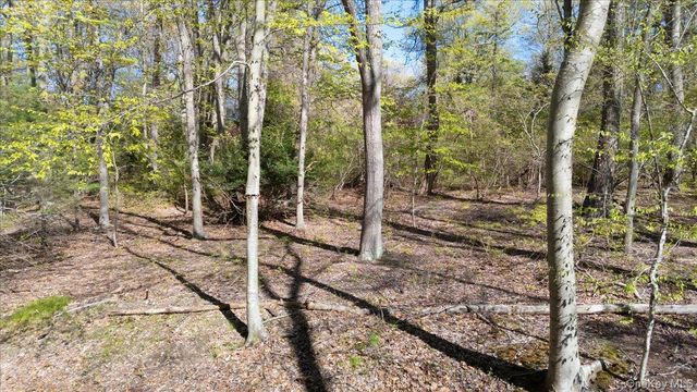 7 Spring Hill, Nissequogue, NY 11780