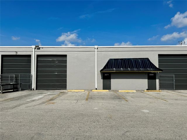 3471 NW 19 street, Lauderdale Lakes, FL 33311