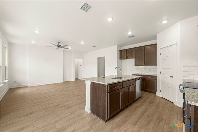 123 Grand Canyon Drive, Copperas Cove, TX 76522