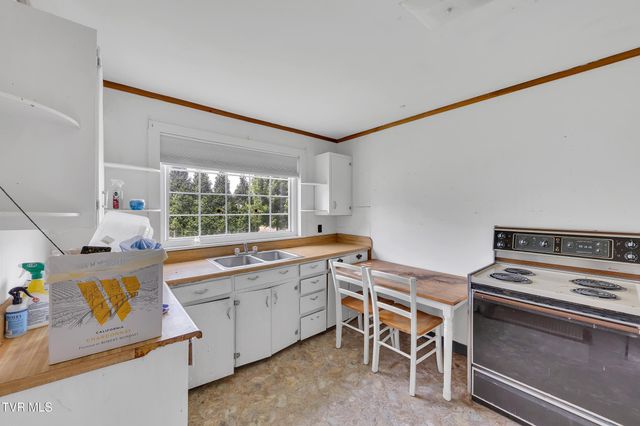 1825 Highway 107, Jonesborough, TN 37659