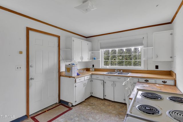 1825 Highway 107, Jonesborough, TN 37659