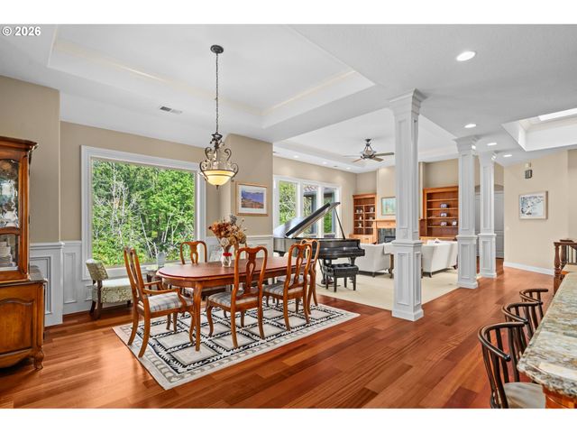 9723 Nw HENRY Ct, Portland, OR 97229