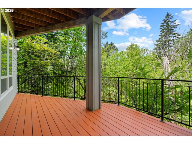 9723 Nw HENRY Ct, Portland, OR 97229