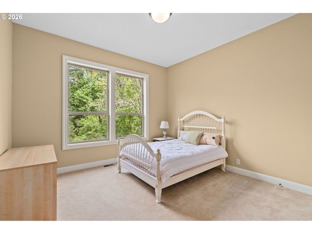 9723 Nw HENRY Ct, Portland, OR 97229