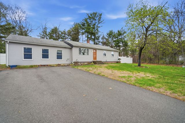 71 Sun Valley Rd, Holyoke, MA 01040
