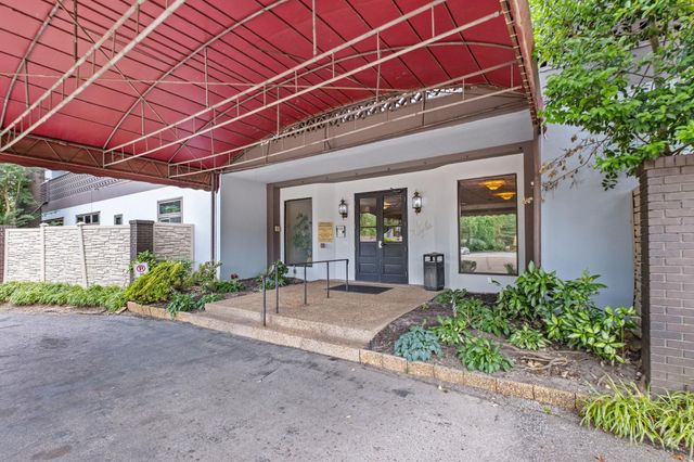 2277 Union Ave Apt 103, Memphis, TN 38104