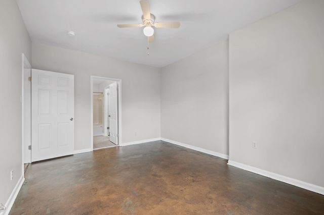 2277 Union Ave Apt 103, Memphis, TN 38104