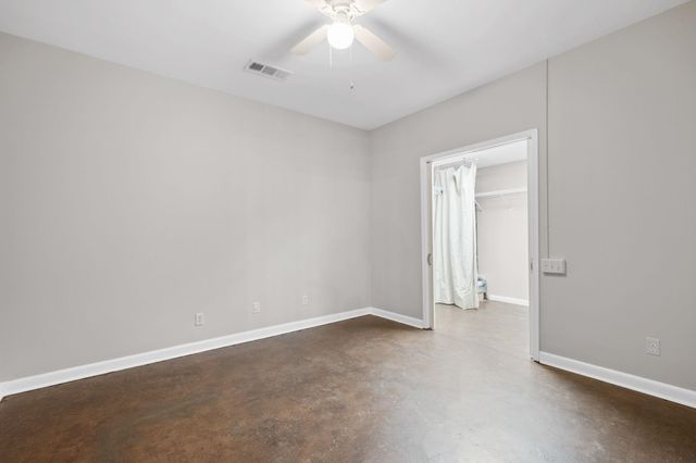 2277 Union Ave Apt 103, Memphis, TN 38104