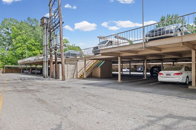 2277 Union Ave Apt 103, Memphis, TN 38104