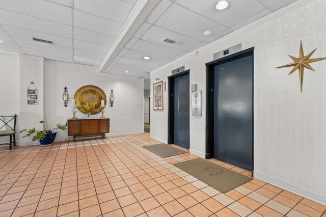 2277 Union Ave Apt 103, Memphis, TN 38104