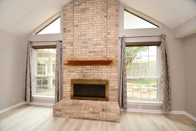 1947 Mayweather Lane, Richmond, TX 77406