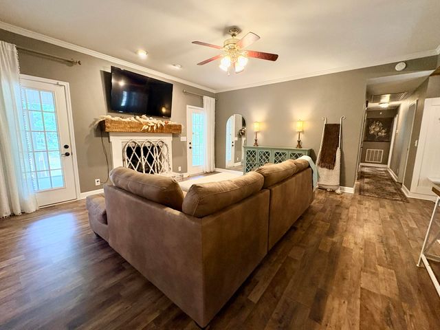 1282 Sunset Drive, Lugoff, SC 29078