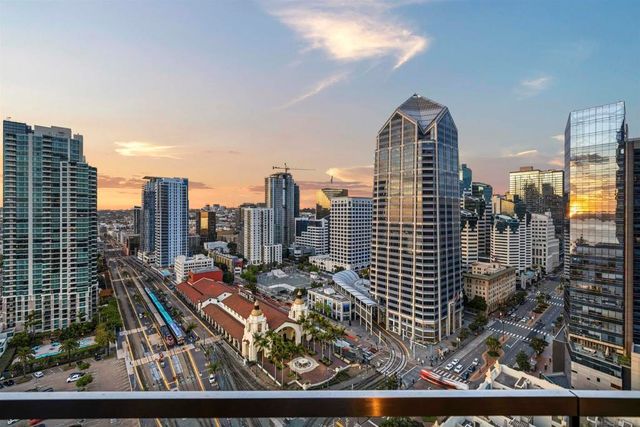 888 W E 2405, San Diego, CA 92101