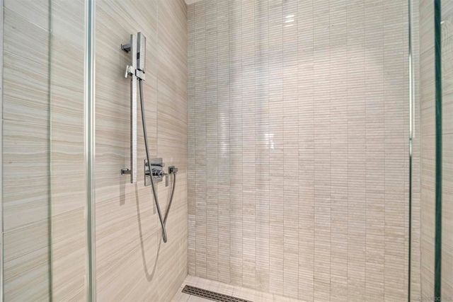 888 W E 2405, San Diego, CA 92101