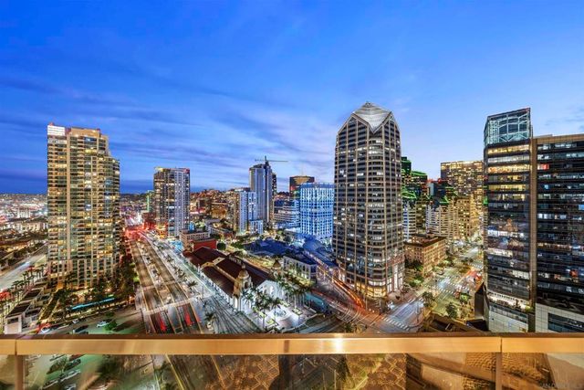 888 W E 2405, San Diego, CA 92101