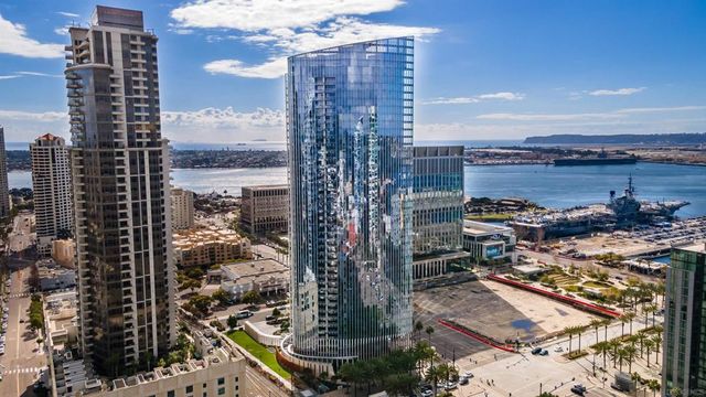 888 W E 2405, San Diego, CA 92101