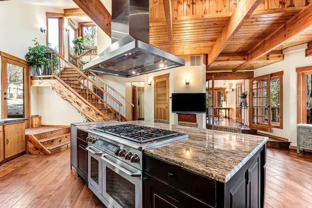 63220 Johnson Road, Bend, OR 97703