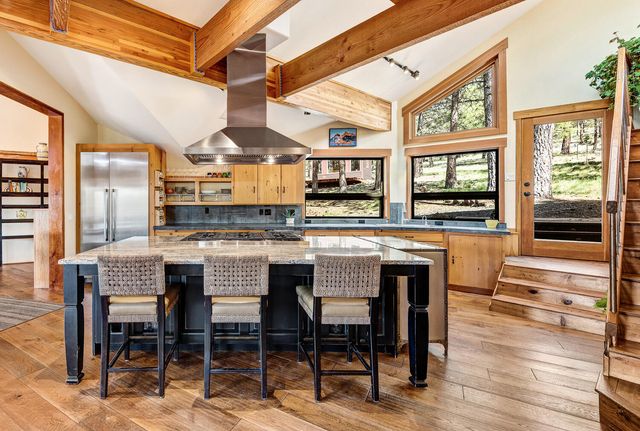 63220 Johnson Road, Bend, OR 97703