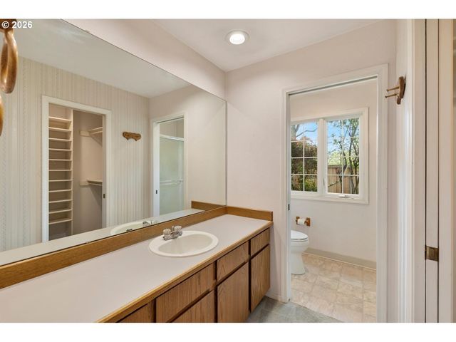 2016 Se 158TH Loop, Vancouver, WA 98683