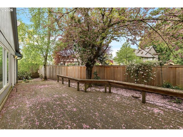2016 Se 158TH Loop, Vancouver, WA 98683