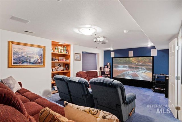 1874 N Heath Ave, Boise, ID 83713