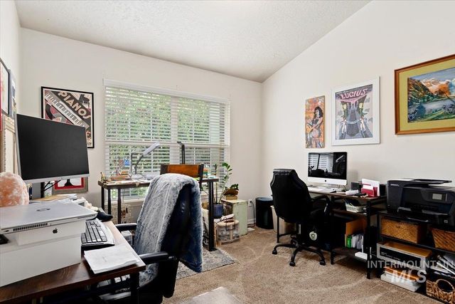 1874 N Heath Ave, Boise, ID 83713