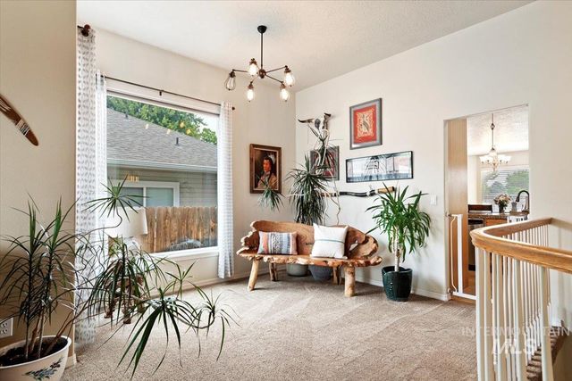 1874 N Heath Ave, Boise, ID 83713