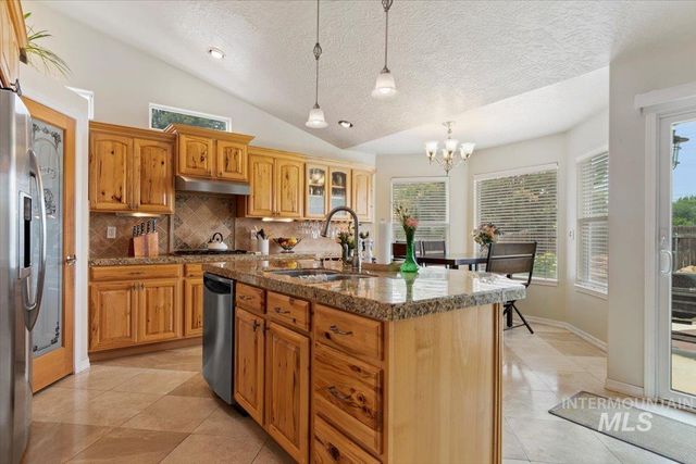 1874 N Heath Ave, Boise, ID 83713