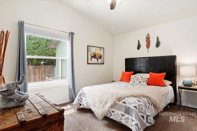 1874 N Heath Ave, Boise, ID 83713