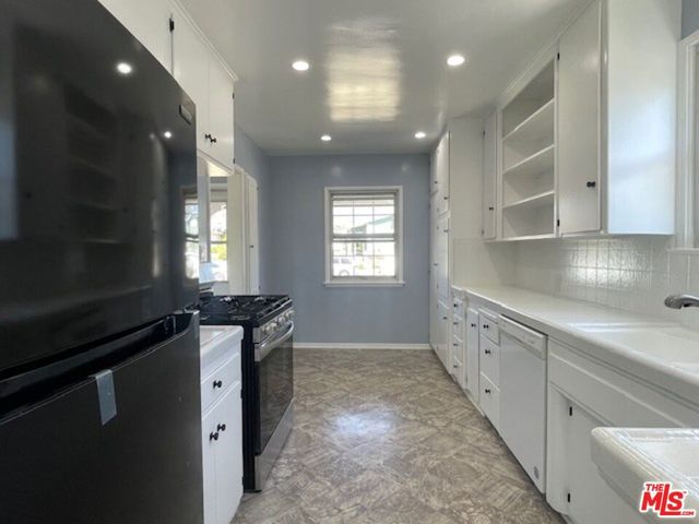 7330 W 89TH Street, Los Angeles, CA 90045