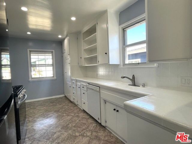 7330 W 89TH Street, Los Angeles, CA 90045