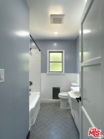 7330 W 89TH Street, Los Angeles, CA 90045