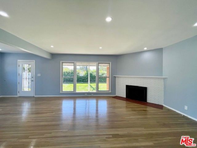 7330 W 89TH Street, Los Angeles, CA 90045