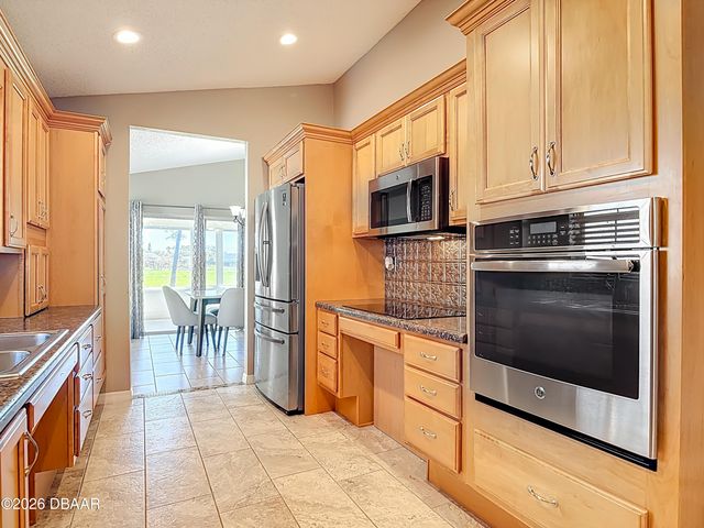 528 Crooked Stick Drive, Daytona Beach, FL 32114