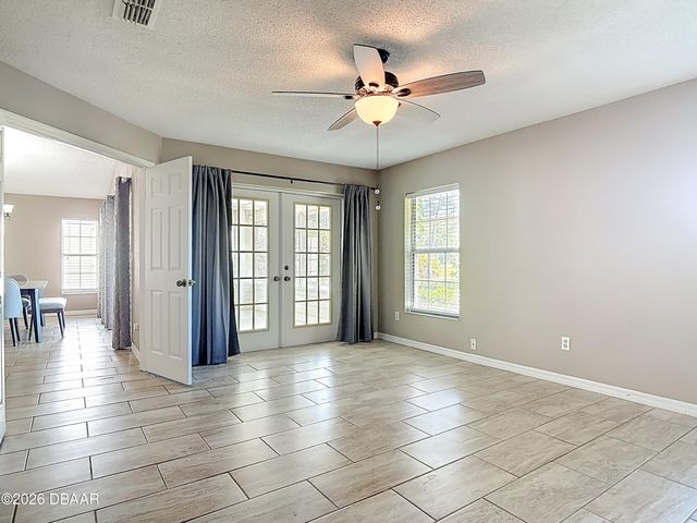 528 Crooked Stick Drive, Daytona Beach, FL 32114