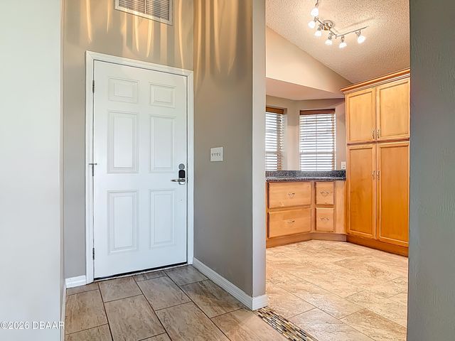 528 Crooked Stick Drive, Daytona Beach, FL 32114