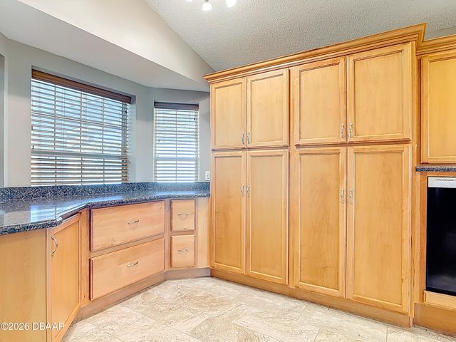 528 Crooked Stick Drive, Daytona Beach, FL 32114