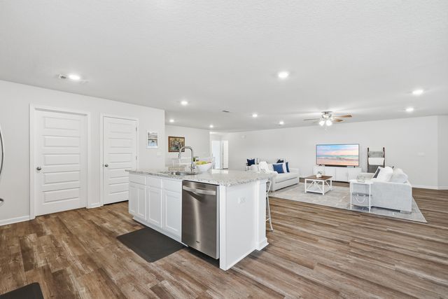 832 Otto Loop, Crestview, FL 32539