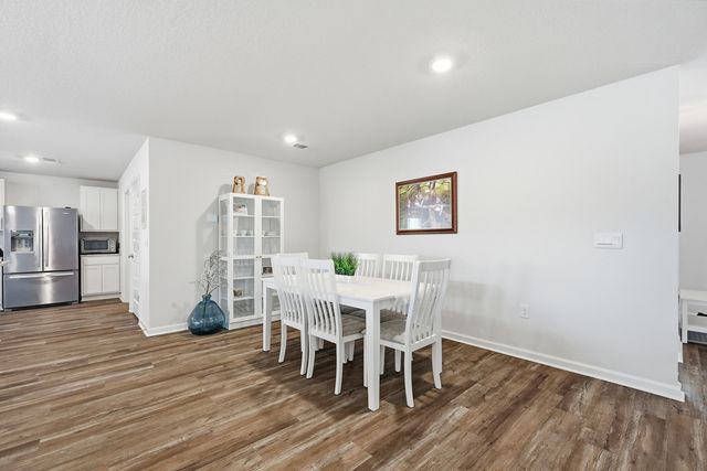 832 Otto Loop, Crestview, FL 32539