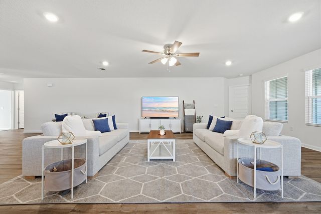 832 Otto Loop, Crestview, FL 32539