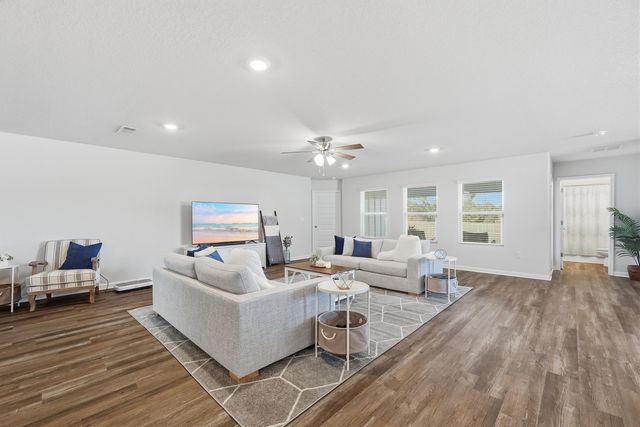 832 Otto Loop, Crestview, FL 32539