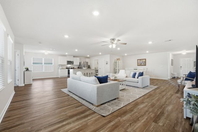 832 Otto Loop, Crestview, FL 32539