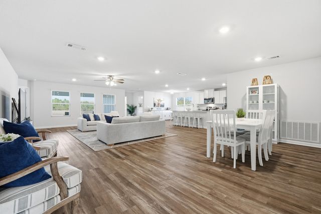 832 Otto Loop, Crestview, FL 32539