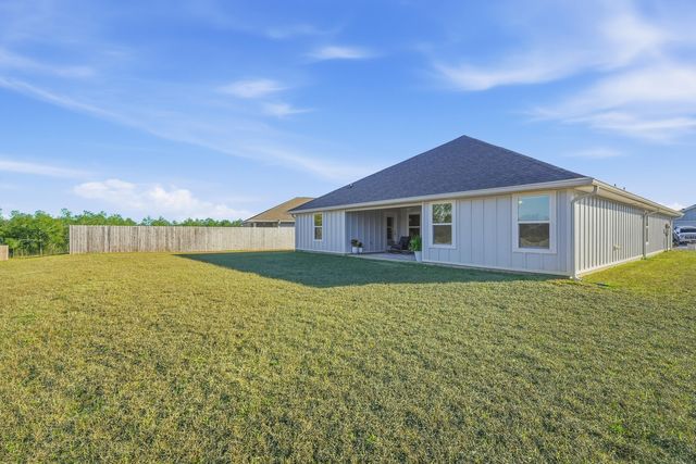 832 Otto Loop, Crestview, FL 32539