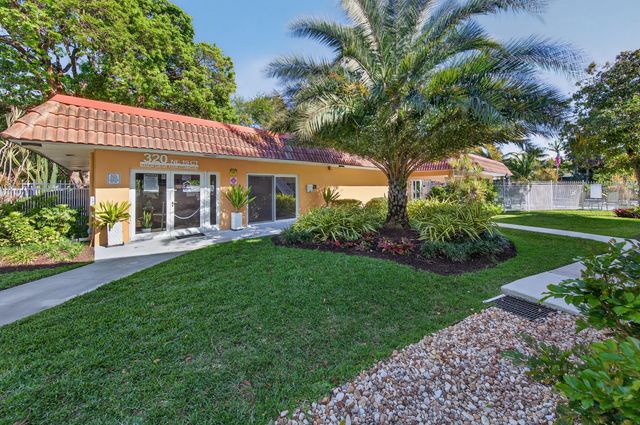 300 NE 19th Court 104n, Wilton Manors, FL 33305
