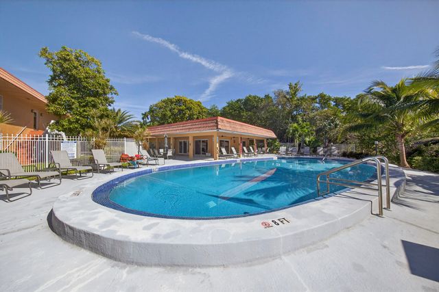 300 NE 19th Court 104n, Wilton Manors, FL 33305