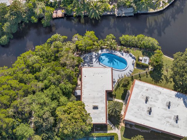 300 NE 19th Court 104n, Wilton Manors, FL 33305