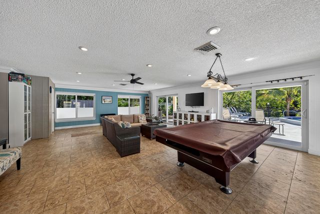 300 NE 19th Court 104n, Wilton Manors, FL 33305