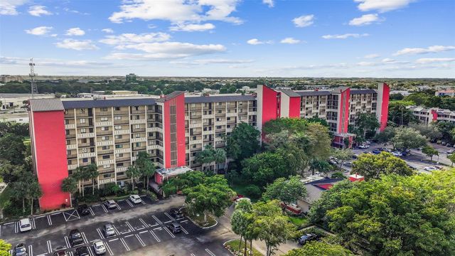 2202 S Cypress Bend Dr 606, Pompano Beach, FL 33069