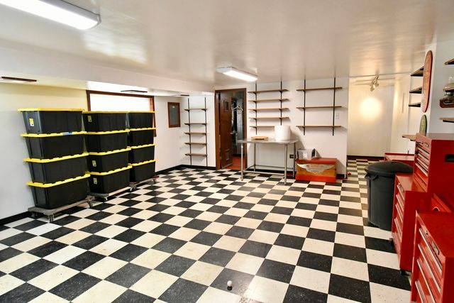 16411 Claire Lane, South Holland, IL 60473